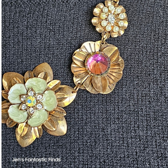 Vintage Enamel and Rhinestone Metal Floral Adjustable Necklace 18"-20" - Picture 8 of 9